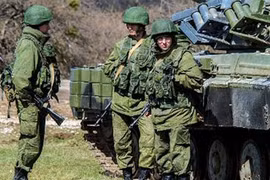 Nga thanh minh sự hiện diện của binh sĩ dọc biên giới Ukraine