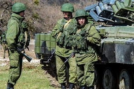 Nga thanh minh sự hiện diện của binh sĩ dọc biên giới Ukraine