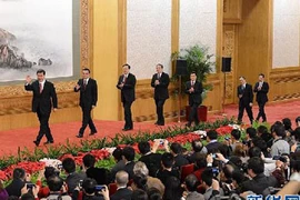 Thân nhân "chóp bu" TQ tẩu tán tài sản ra nước ngoài?