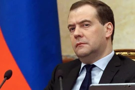 Thủ tướng Nga đột ngột tới thăm Crimea