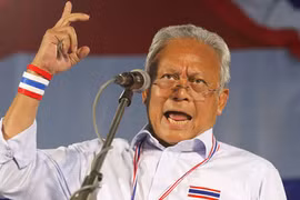 Thủ lĩnh biểu tình Thái Lan chế giễu tình trạng khẩn cấp