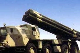 Ukraine triển khai siêu pháo BM-30 sát biên giới Nga