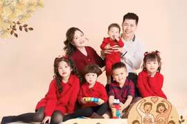 Sắp sinh bé thứ 6 khi mới 30 tuổi, mẹ ở Hà Nội hạnh phúc khi được bận rộn, chia sẻ bí quyết vun vén gia đình