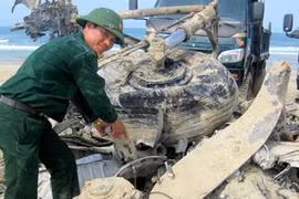 Xác máy bay phát hiện ở Lăng Cô sẽ bán sắt vụn