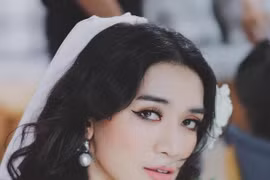 BB Trần và những trang phục giả gái như thật 