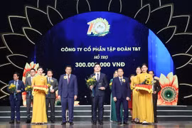 T&T Group ủng hộ Quỹ Hỗ trợ bệnh nhân ung thư “ Ngày mai tươi sáng”