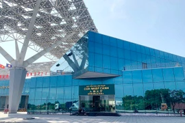 Từ ngày 11/12, người dân được thông quan cửa khẩu Bắc Luân 2