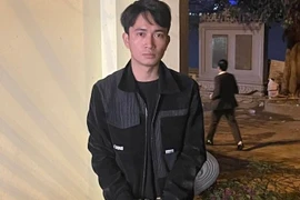 Hà Nội: Bắt thanh niên trộm 9 chiếc điện thoại của người đi chùa