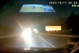 Xử phạt tài xế đi ngược chiều trên cao tốc Hà Nội - Bắc Giang