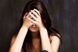 Biết tôi có người mới, chồng cũ nói xấu về tôi với con trai 