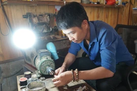 Xã miền núi thu gần 100 tỷ đồng mỗi năm từ cây dó trầm