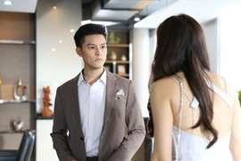 Vô tình đọc tin nhắn của chồng phát hiện sự thật động trời