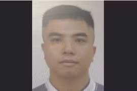 Hà Nội: Truy tìm đối tượng thuê ô tô mang đi cắm 300 triệu