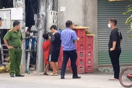 Con bàng hoàng phát hiện bố mẹ tử vong bất thường ở Bắc Giang