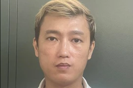 Thông tin mới nhất vụ tài xế "biểu diễn" drift trước Nhà hát lớn Hà Nội