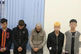 Khởi tố vụ án nhóm “quái xế” bốc đầu xe máy, quay clip