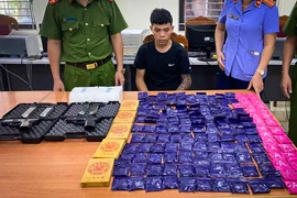 Sơn La: Bắt đối tượng dùng súng vận chuyển số lượng lớn chất ma túy