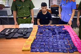 Sơn La: Bắt đối tượng dùng súng vận chuyển số lượng lớn chất ma túy