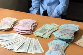 Đến nhà bạn ăn cơm, người phụ nữ trộm 70 triệu đồng ở Cao Bằng