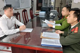 Bị gọi đòi nợ, chuyển cuộc gọi tới đường dây nóng Bộ Công an