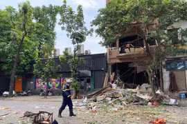 Hà Nội: Cận cảnh vụ nổ khí gas tại nhà dân, nhiều người bị thương