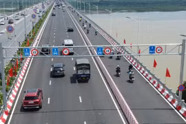 Hà Nội: Nâng tốc độ ô tô đi lại trên cầu Vĩnh Tuy lên 60km/giờ