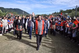 Thủ tướng tham dự ngày hội đại đoàn kết toàn dân tộc ở Lai Châu