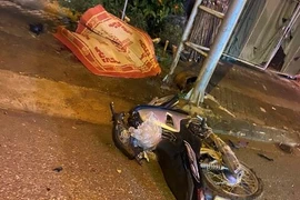 Hòa Bình: Đâm vào cổng chào bên đường, nam thanh niên tử vong