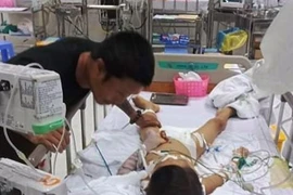 Yêu cầu báo cáo vụ cháu bé hôn mê sau mổ tháo đinh nẹp