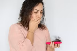 Triệu chứng mới phổ biến khiến bệnh nhân COVID-19 hoảng sợ