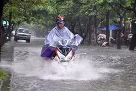 Hôm nay, Hà Nội vẫn có mưa to, gió giật
