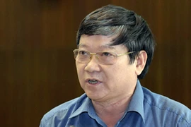 Lương 2,6 tỷ: “Không thể lấy tiền dân, bỏ túi riêng!”