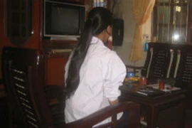 Lão “dê xồm” U80 dùng vàng đền... “đời con gái”?