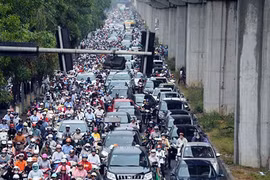 Cấm xe máy ngoại tỉnh vào Hà Nội là không công bằng