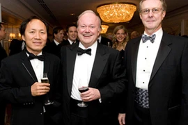 Hành trình trở thành tỷ phú đô chông gai của Chính Chu - em rể Cẩm Ly