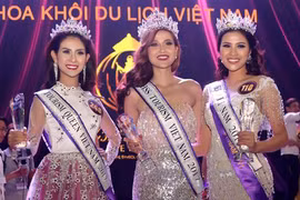 Sau 5 ngày đăng quang, Khánh Ngân bị tố đi muộn 5 tiếng