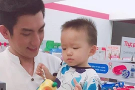 Chồng cũ của Phi Thanh Vân thoải mái gặp con sau ly hôn