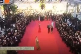 Ngã ngửa vụ Angela Phương Trinh được ưu ái nhất Cannes 