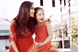 Ca sĩ Ngọc Anh chi 18 triệu/tháng cho con học tiểu học