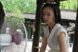 “Cười rụng rốn” hậu trường phim cổ trang ngày nóng