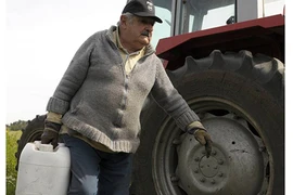 Những điều khó tin về tổng thống nghèo nhất thế giới