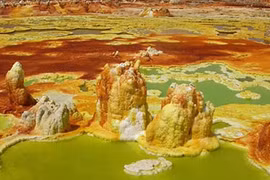 Tìm “vàng trắng” tại nơi khắc nghiệt nhất trên thế giới