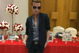 Bị bóc mẽ, Kenny Sang vẫn “chém tới số” về gia thế