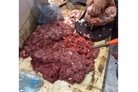 Cách phát hiện "thịt bò” biến hóa từ lợn sề và tiết trâu