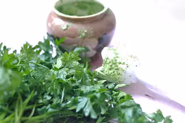 Da mịn màng, trắng bóc trong 1 tuần nhờ dùng loại lá rẻ tiền này