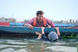 Con trai Xuân Bắc phiêu hết cỡ trong hit khủng của Sơn Tùng