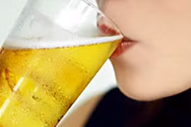 Điều gì xảy ra với cơ thể khi bạn uống bia?