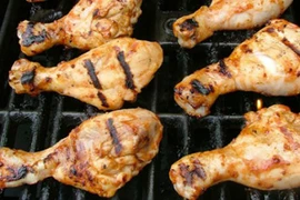 6 loại thực phẩm là thuốc độc khi ăn tái hoặc sống