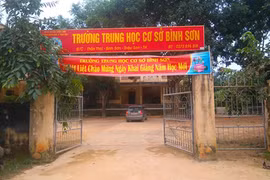 Phó hiệu trưởng dẫn 6 nữ sinh đi hát karaoke nói gì?