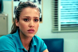 Lạ lùng các ngôi sao Hollywood diễn xuất dở vẫn nổi tiếng